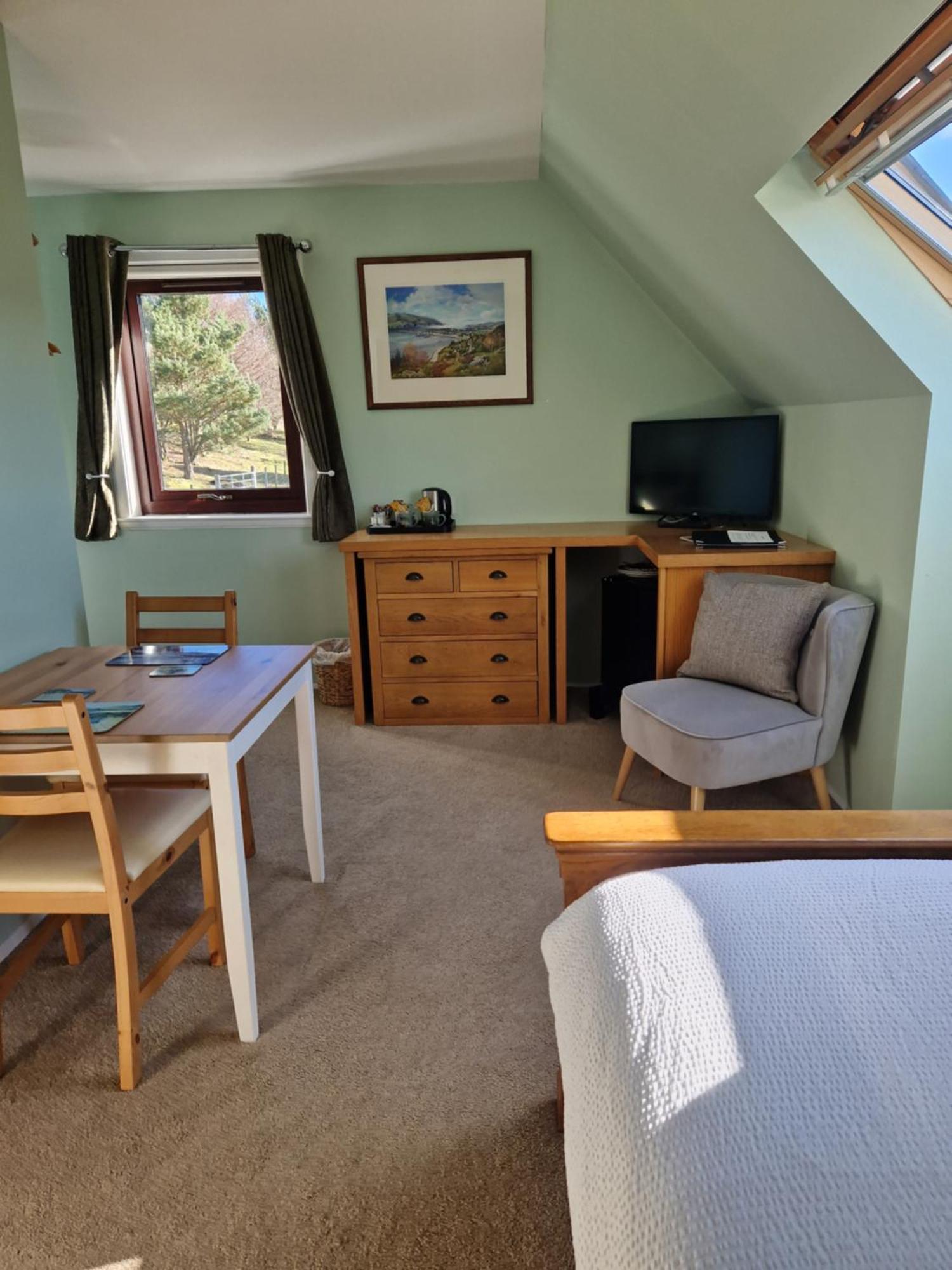 Croft 17 Hotel Ullapool Phòng bức ảnh